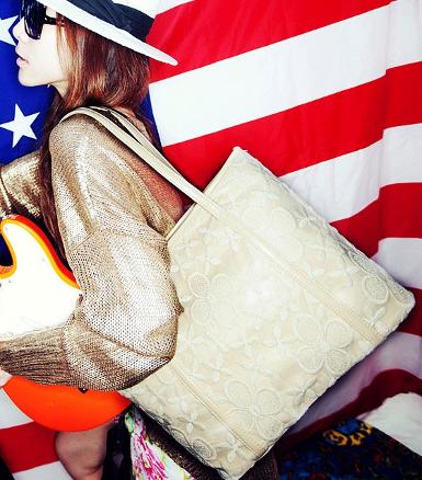 หมดค่ะ กระเป๋าแฟชั่นเกาหลี แบรนด์แท้Maomao รุ่นM28-069 กระเป๋าตกแต่งด้วยลายลูกไม้ ดูเก๋และหวาน 